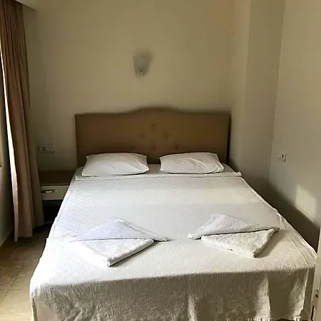 Can Apartments 3* 马尔马里斯