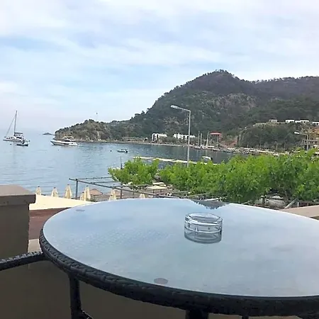 Can Apartments 酒店 马尔马里斯
